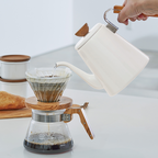 Bouilloire goutte à goutte en émail Hario Bona